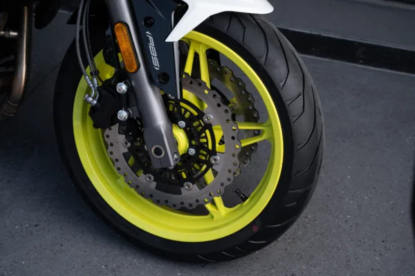 CFMOTO 650NK - Imagen 7